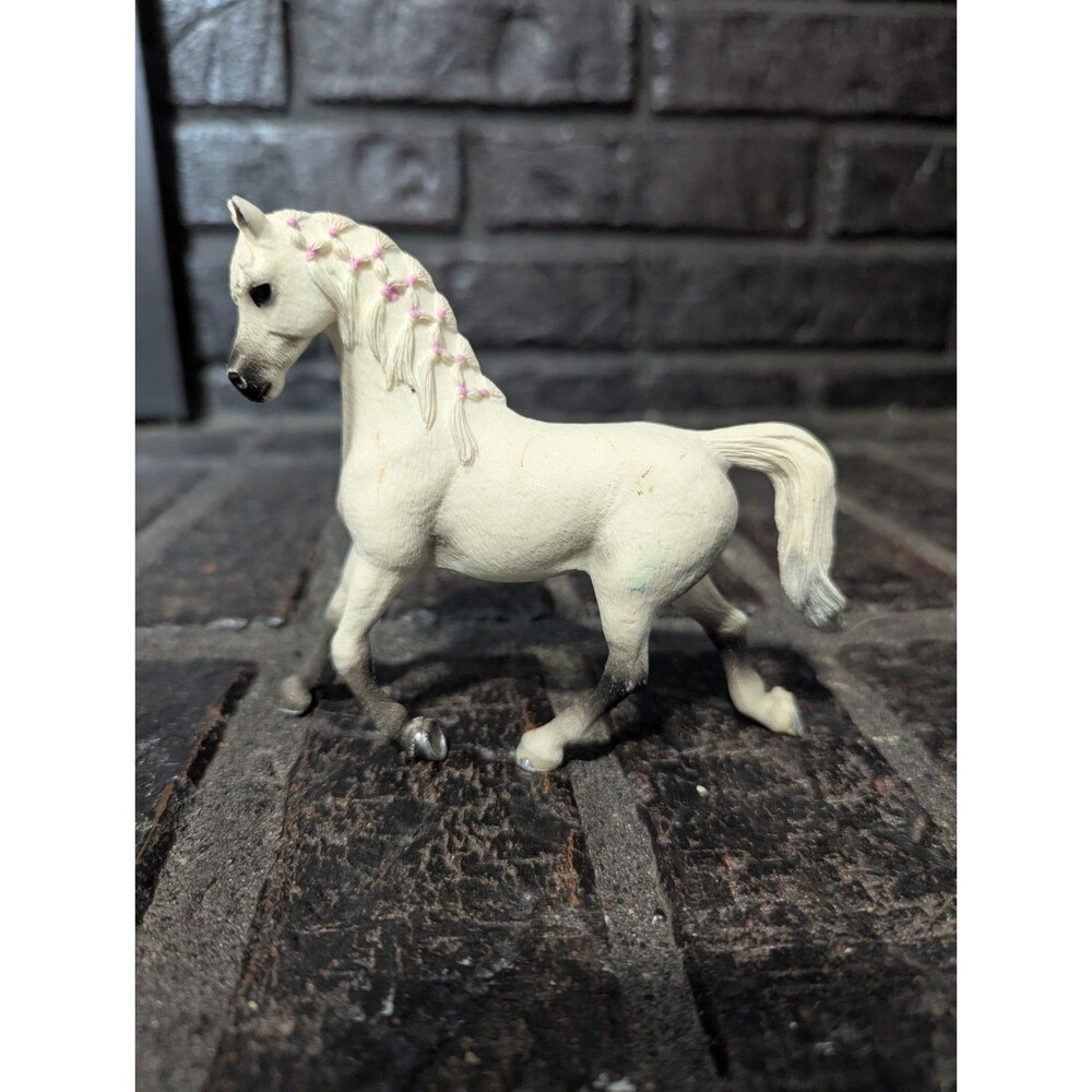 Schleich White Arabian Mare 13983 Pink Braided Mane Horse Retired Rare HTF